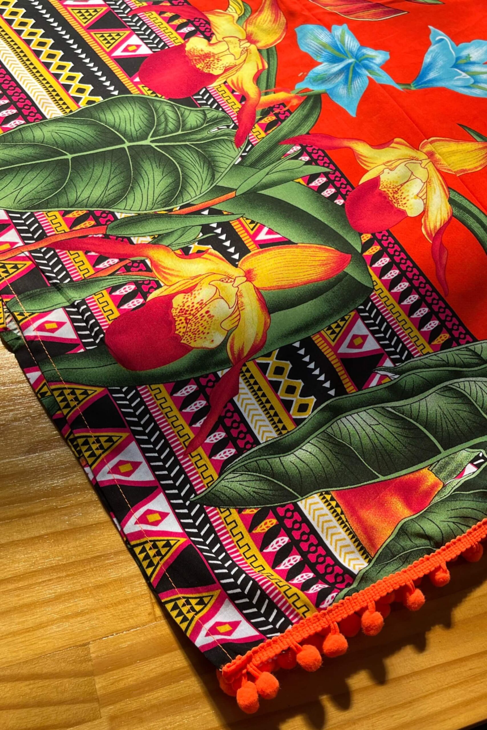 Canga c/ Pompom Viscose Coral Print - Imagem 3