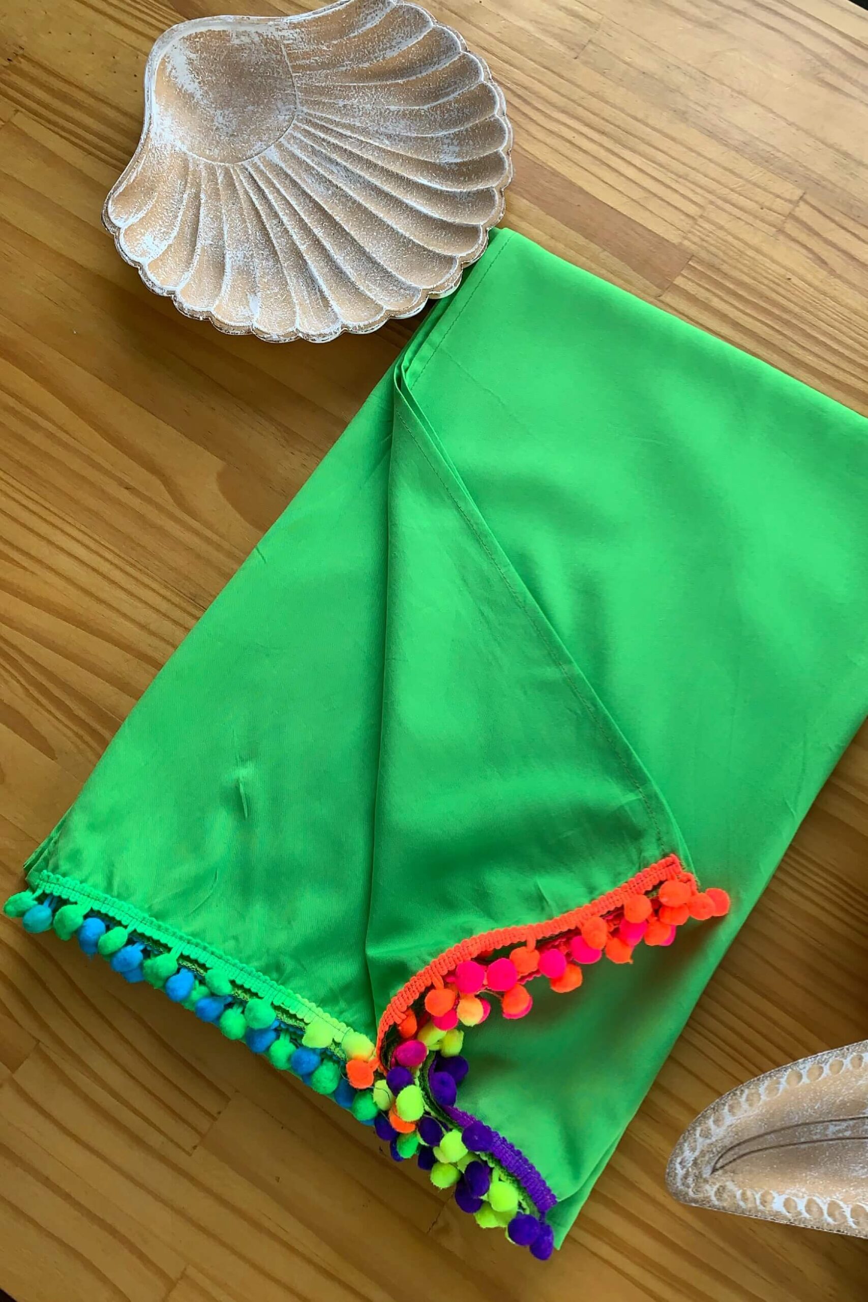 Canga c/ Pompom Viscose Verde Claro - Imagem 2
